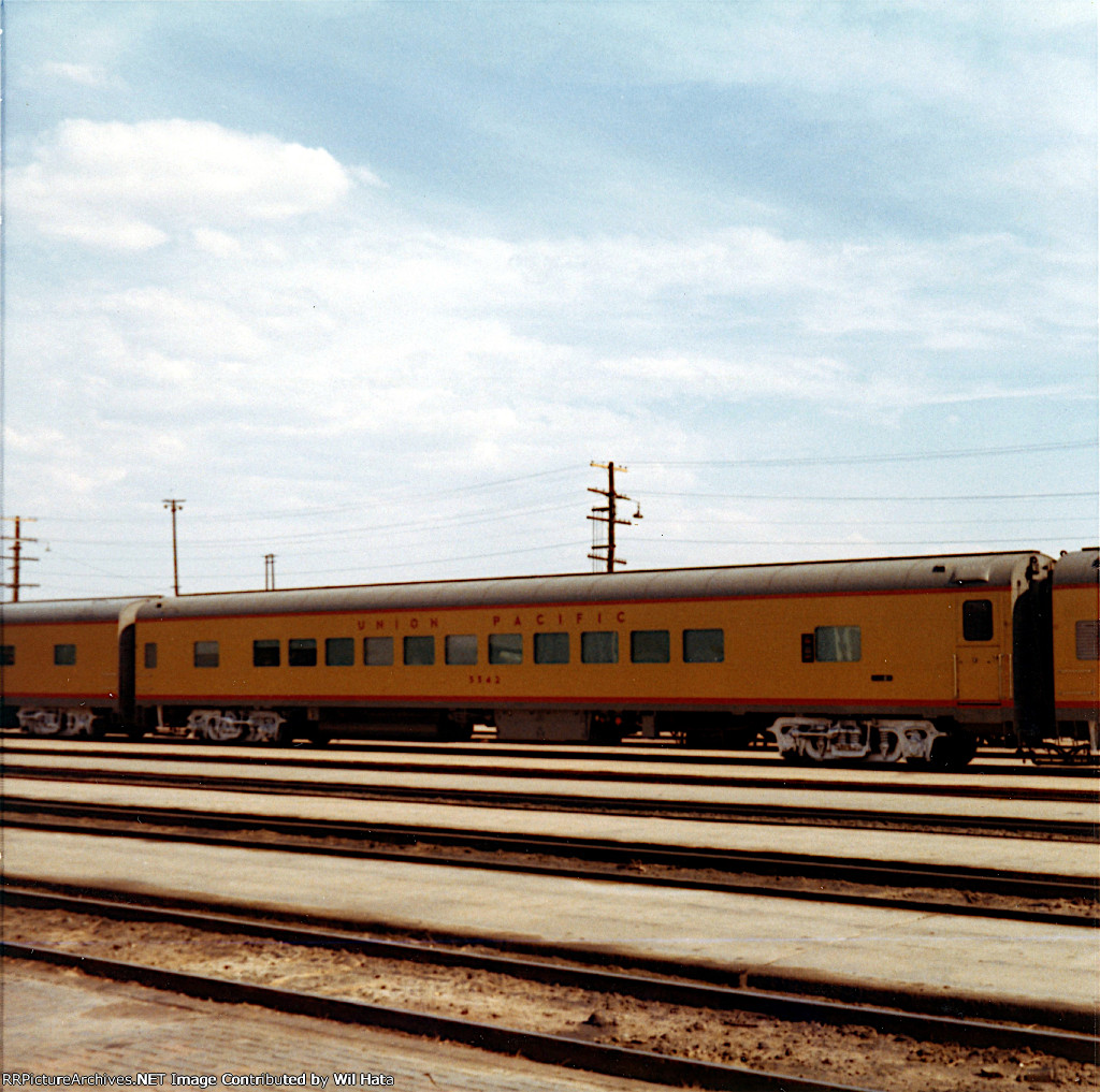 UP Coach 5542